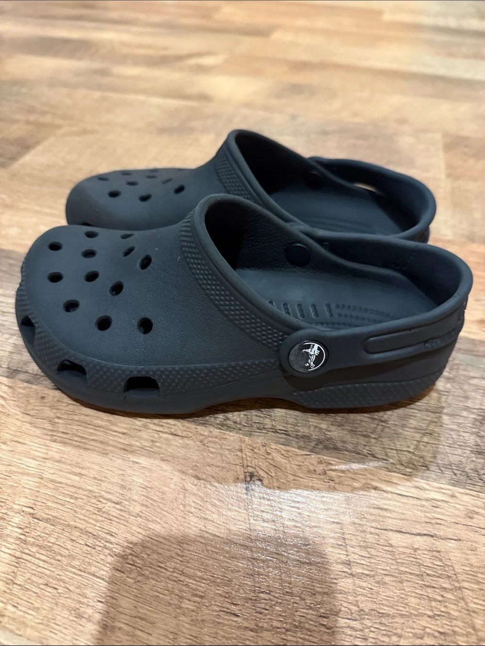 CROCS comfortable black